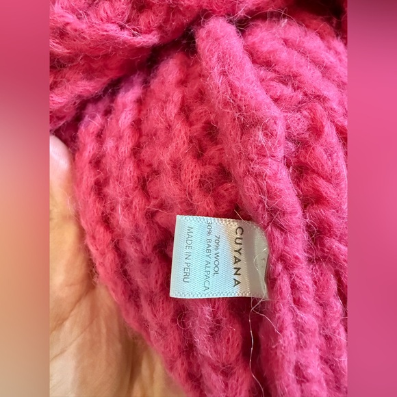 Cuyana Pink Sweater - Picture 7 of 8